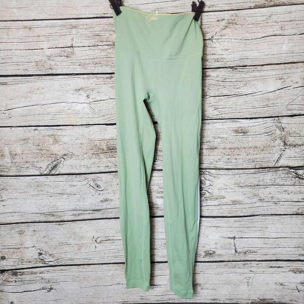 Junior's Rare Fit Green Leggings Missing Size